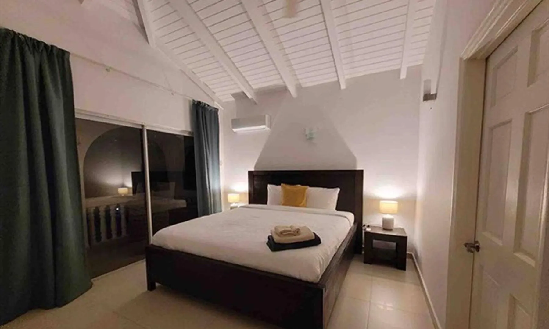 New! Penthouse Harmony At Mambo Ocean Resort Willemstad